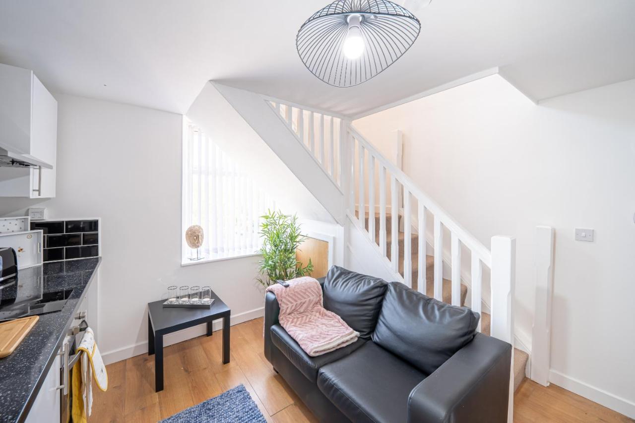 Bv Kirkstall 1 Bedroom Free Private Parking * Leeds (West Yorkshire)
